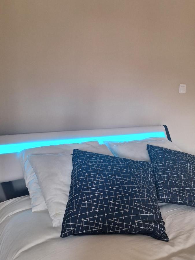 Easy Host Porto Hostel Εξωτερικό φωτογραφία
