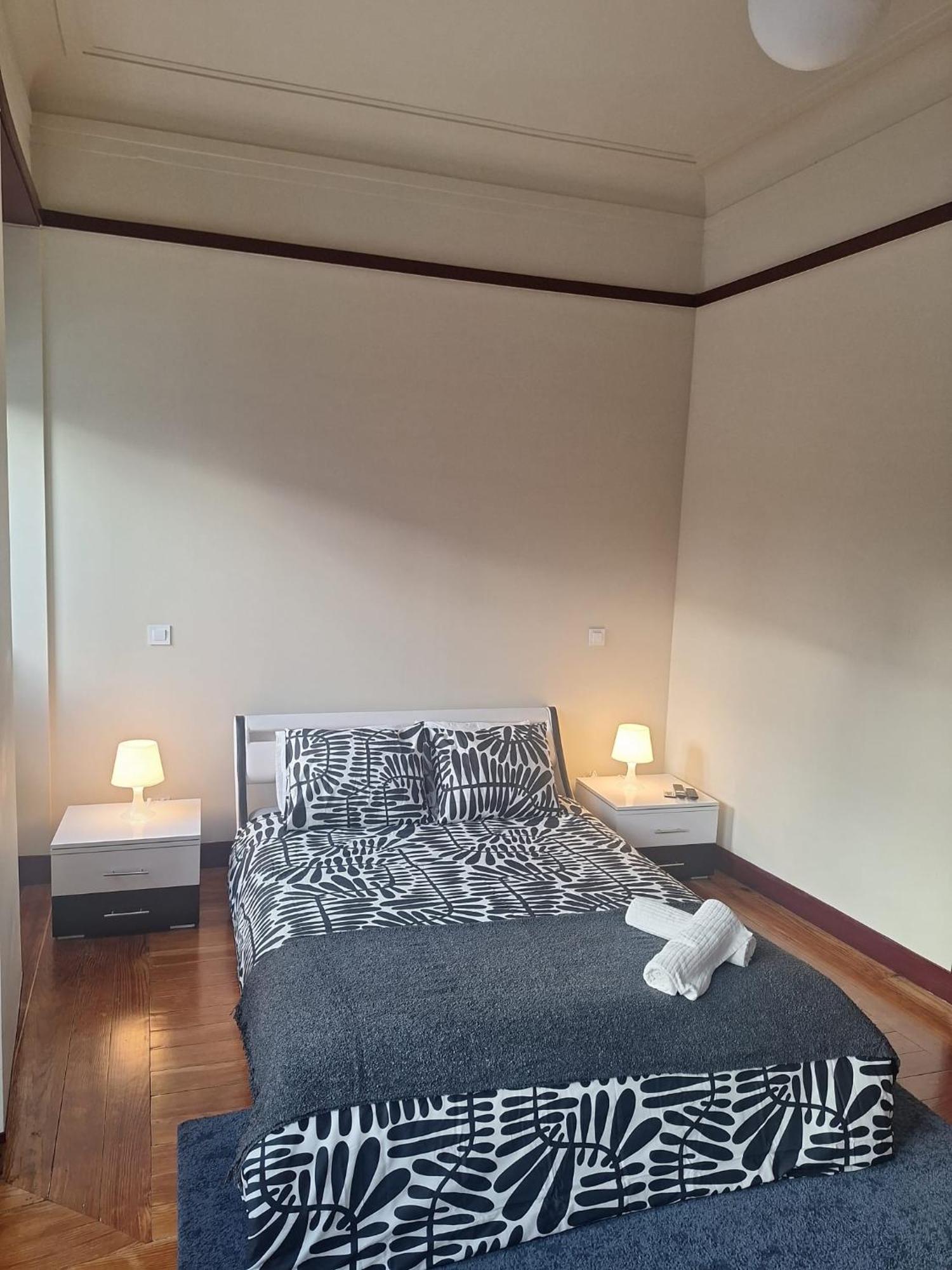 Easy Host Porto Hostel Εξωτερικό φωτογραφία