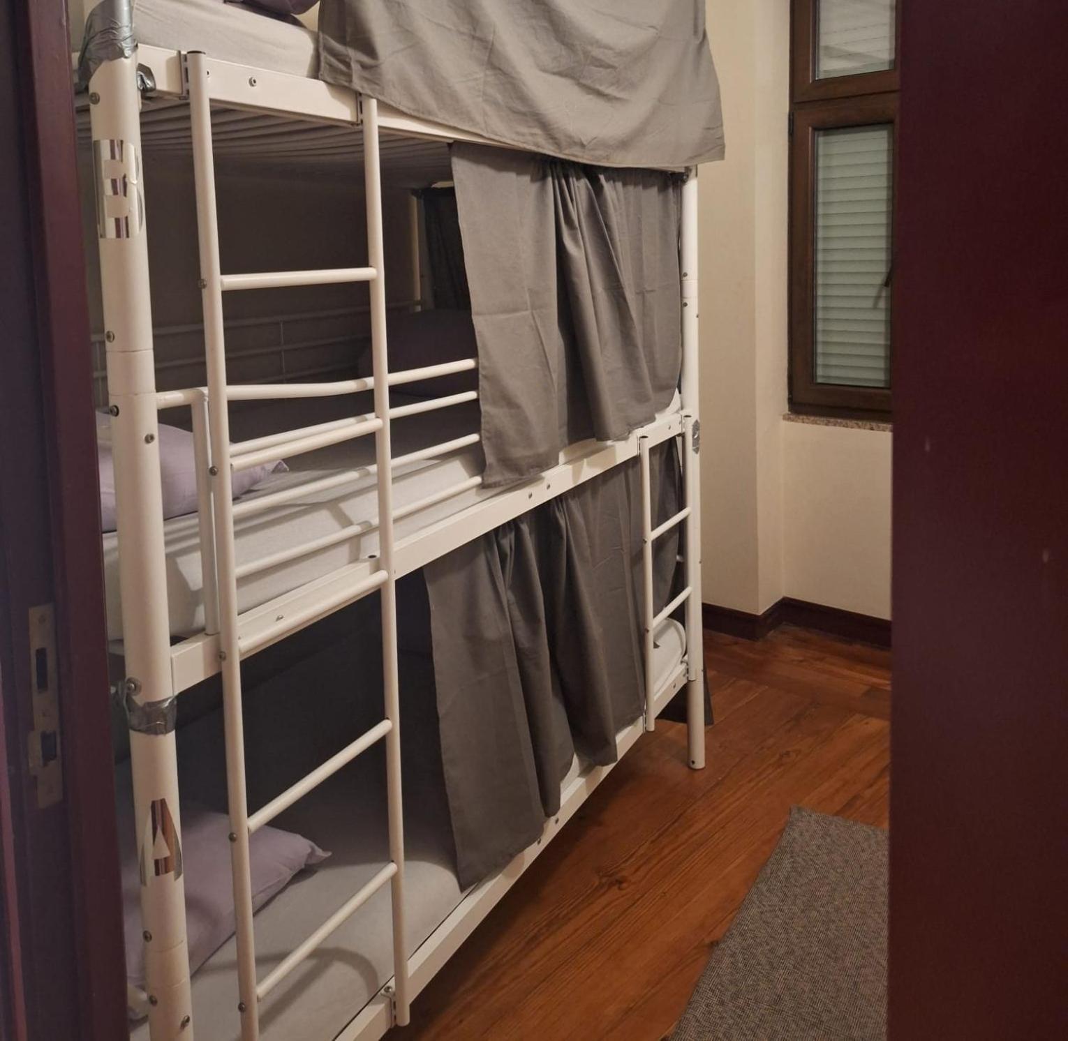 Easy Host Porto Hostel Εξωτερικό φωτογραφία