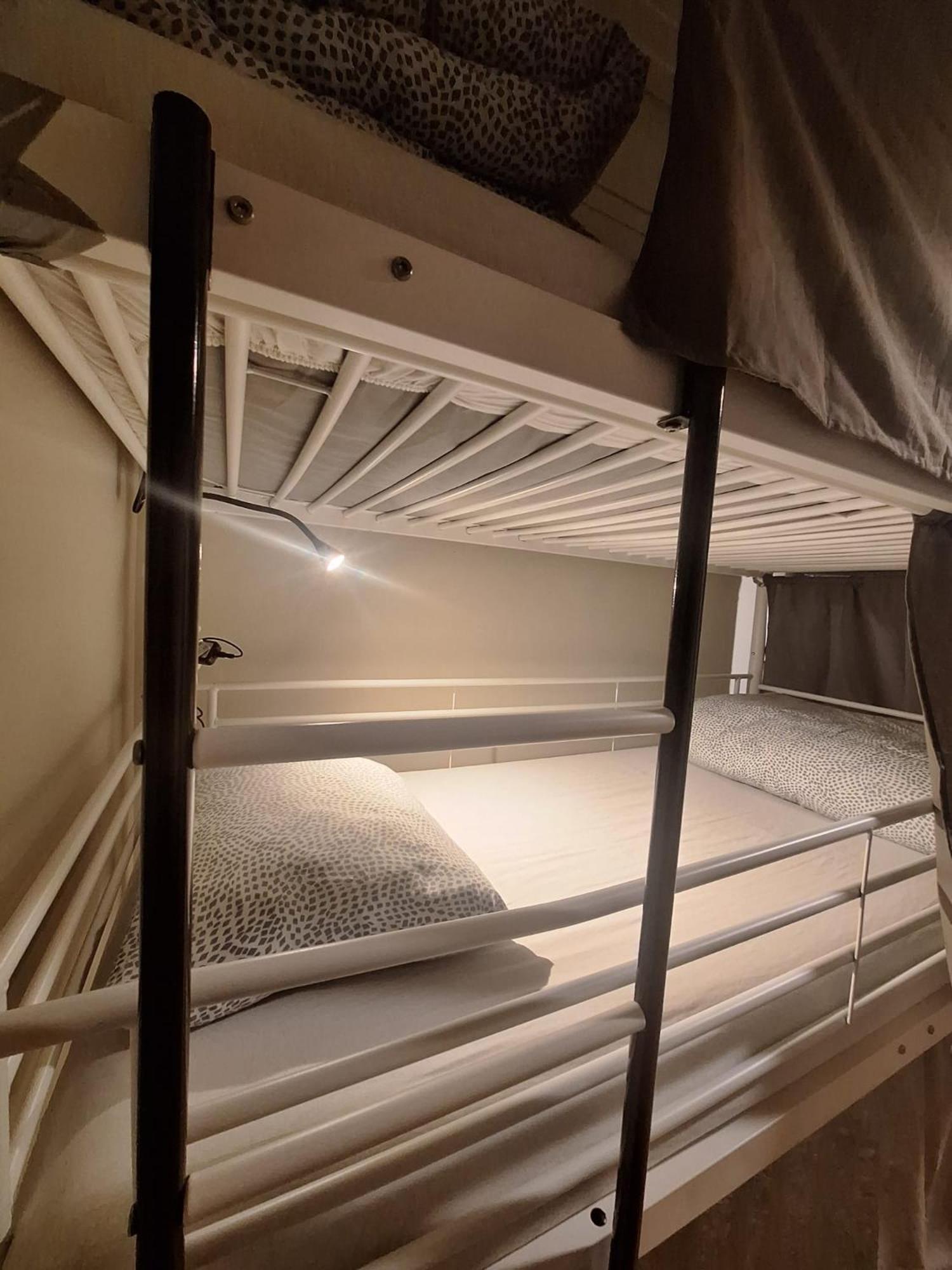 Easy Host Porto Hostel Εξωτερικό φωτογραφία
